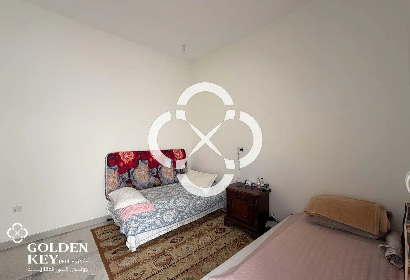 Villa w/ Private Pool 6 BR and Garden in Al Ruwais