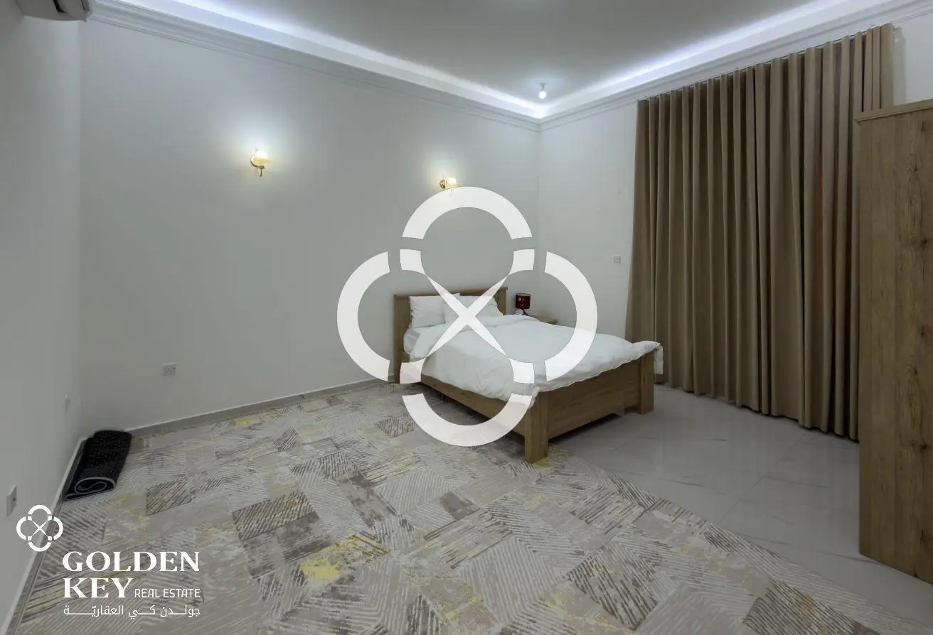 Villa w/ Private Pool 6 BR and Garden in Al Ruwais