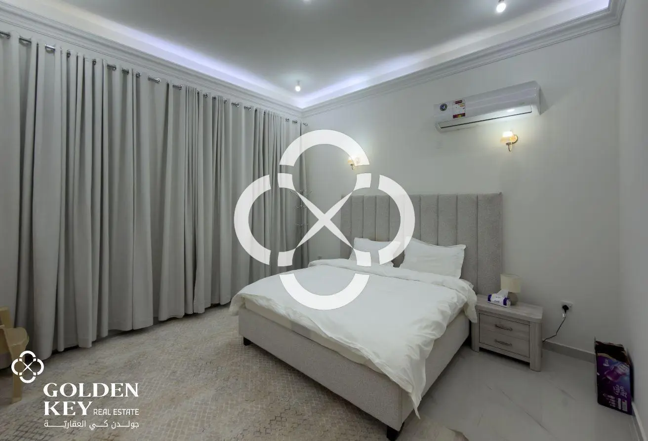 Villa w/ Private Pool 6 BR and Garden in Al Ruwais