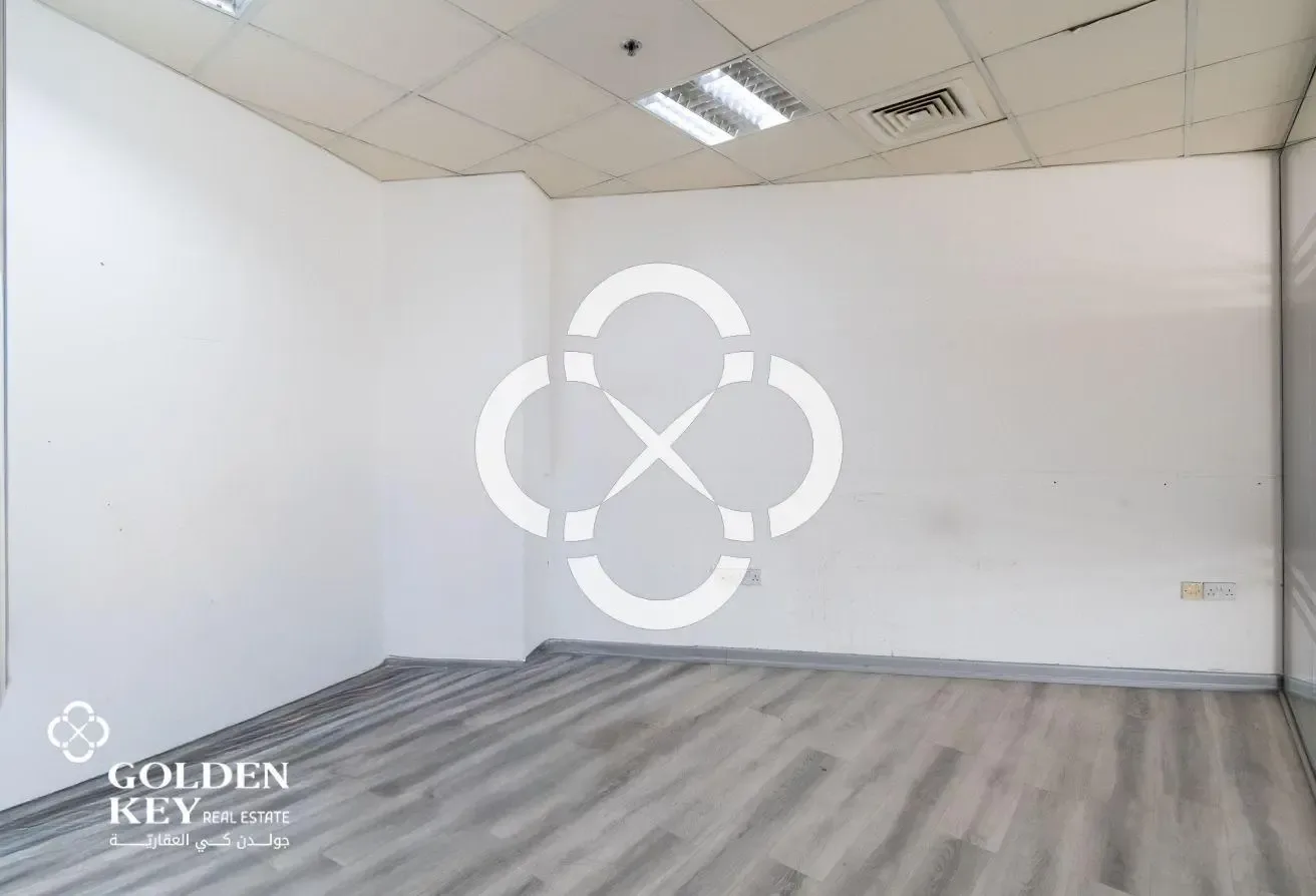 Executive Office Space in West Bay | High Floor