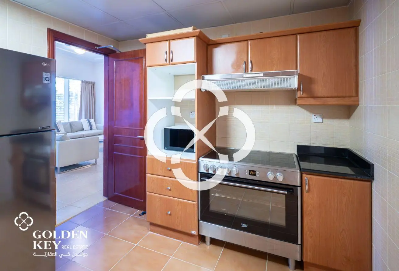 Stunning 2 Bedroom in West Bay |Cooling Included