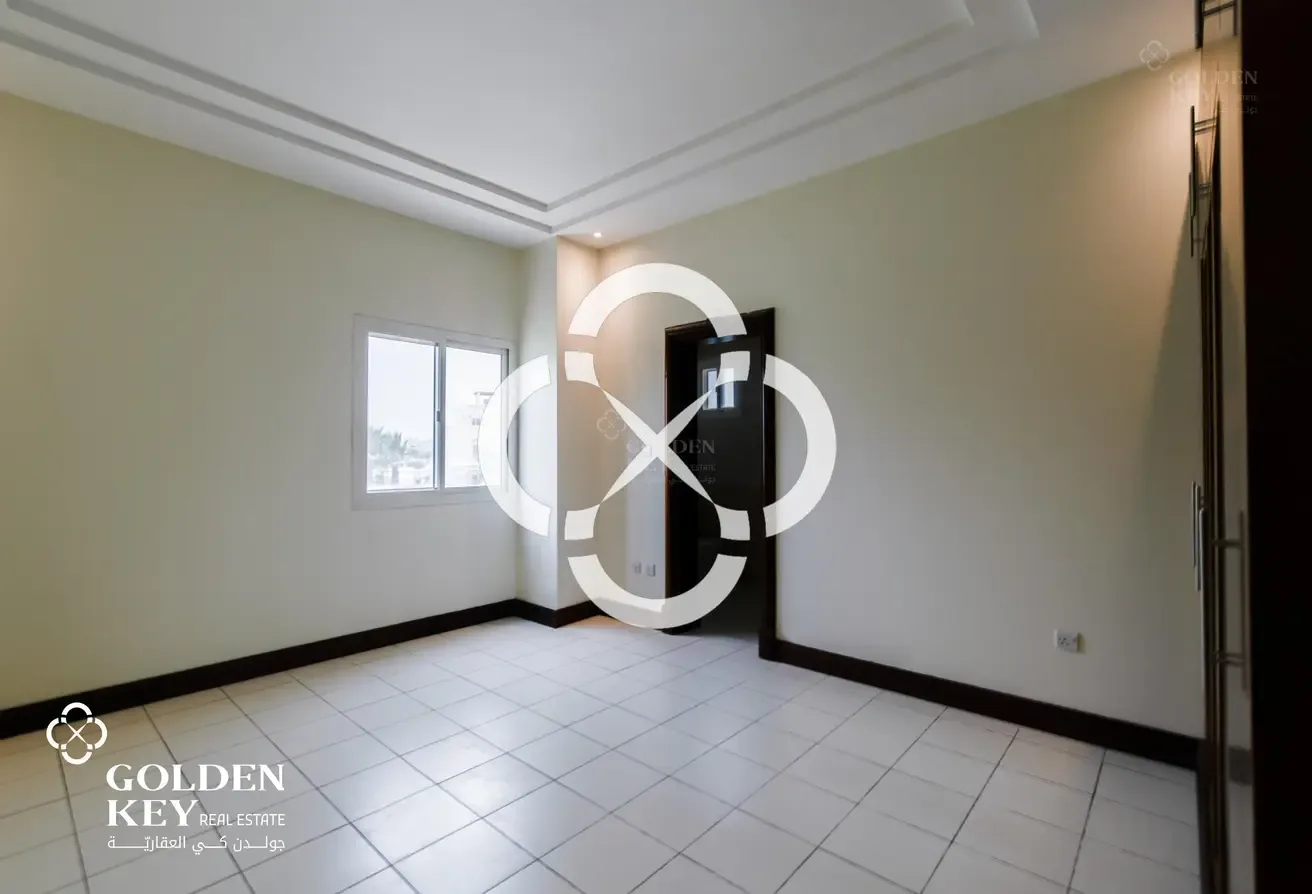 Semi-Furnished | 4BR Villa Open | Spacious Layout