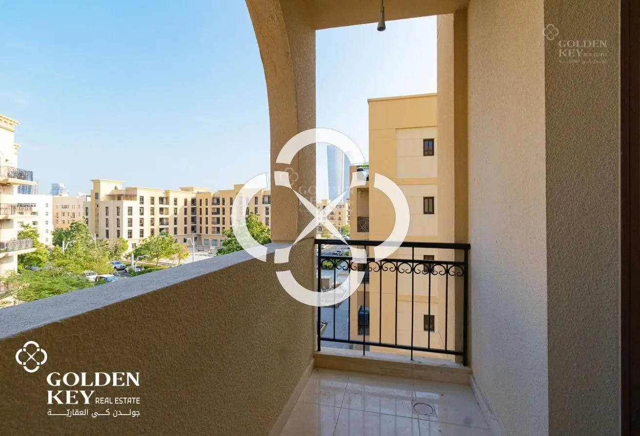 Move-in Ready | FF - 1BR with Balcony | Fox Hills