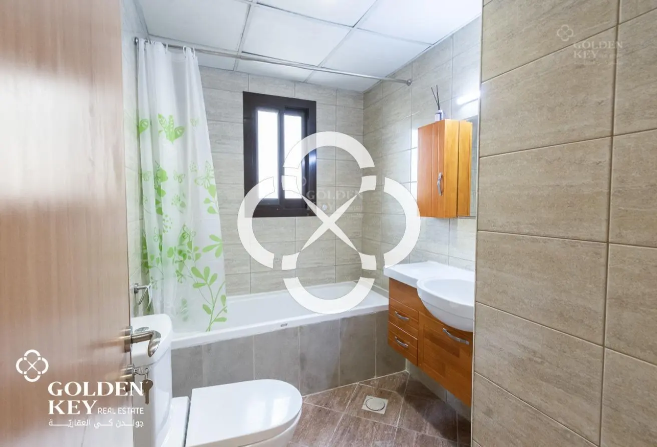 Move-in Ready | FF - 1BR with Balcony | Fox Hills