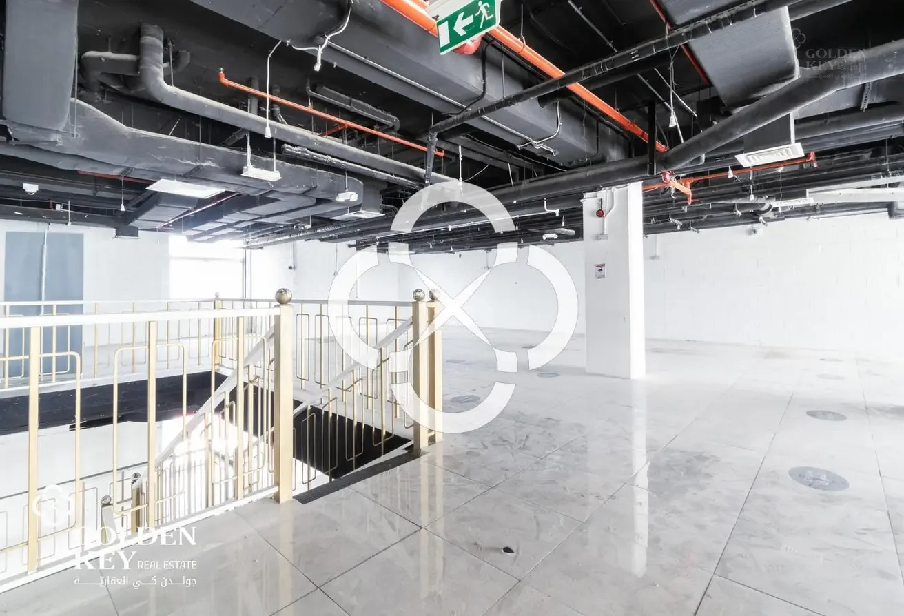 +9 Months Grace | Ready Showroom | Premium