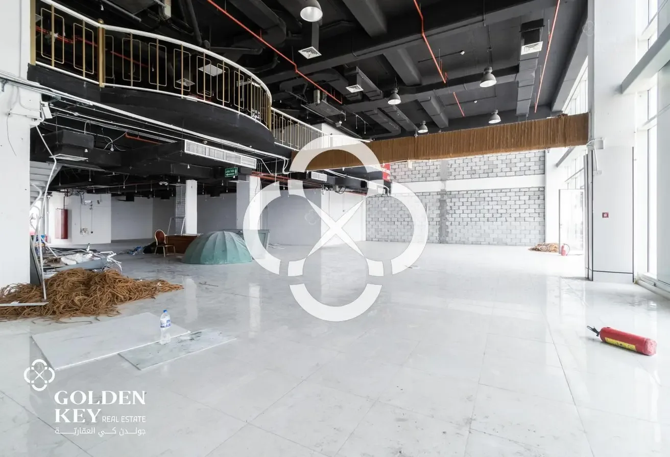 +9 Months Grace | Ready Showroom | Premium