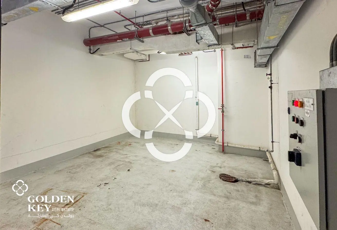 42 SQM Storage for Rent in West Bay