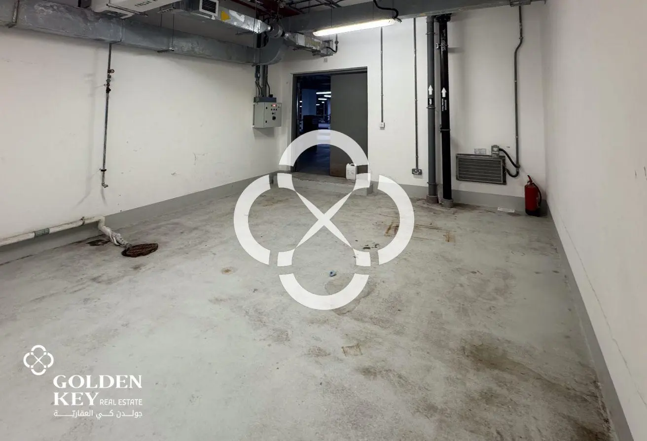 42 SQM Storage for Rent in West Bay