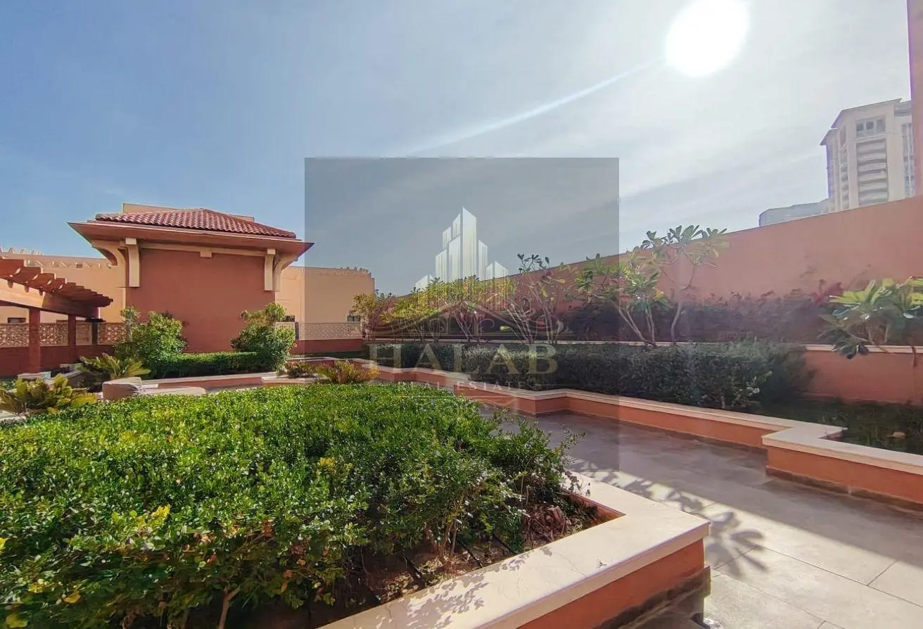 Fancy 1BR FF Apt | Balcony | Porto Arabia