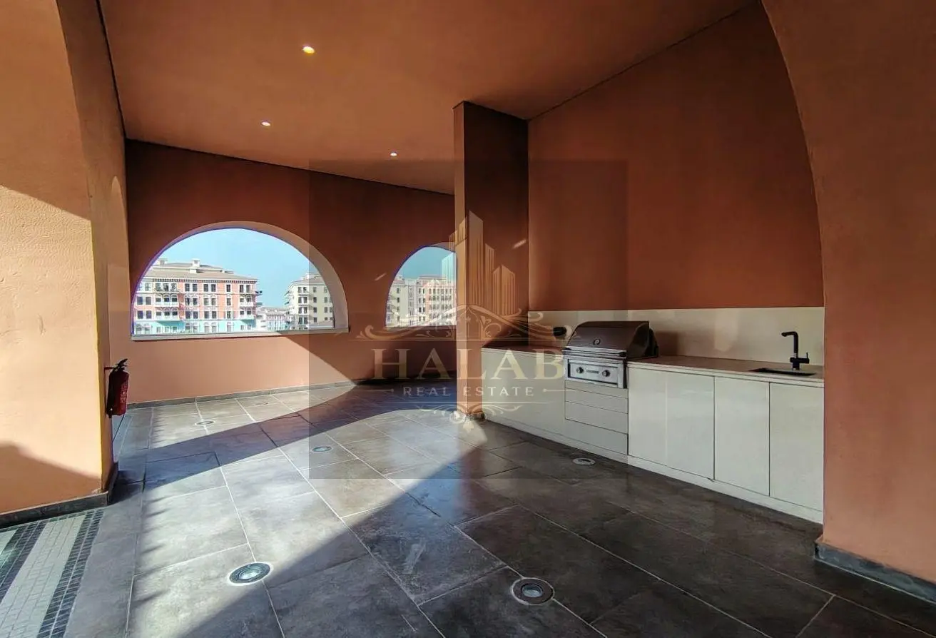 Fancy 1BR FF Apt | Balcony | Porto Arabia