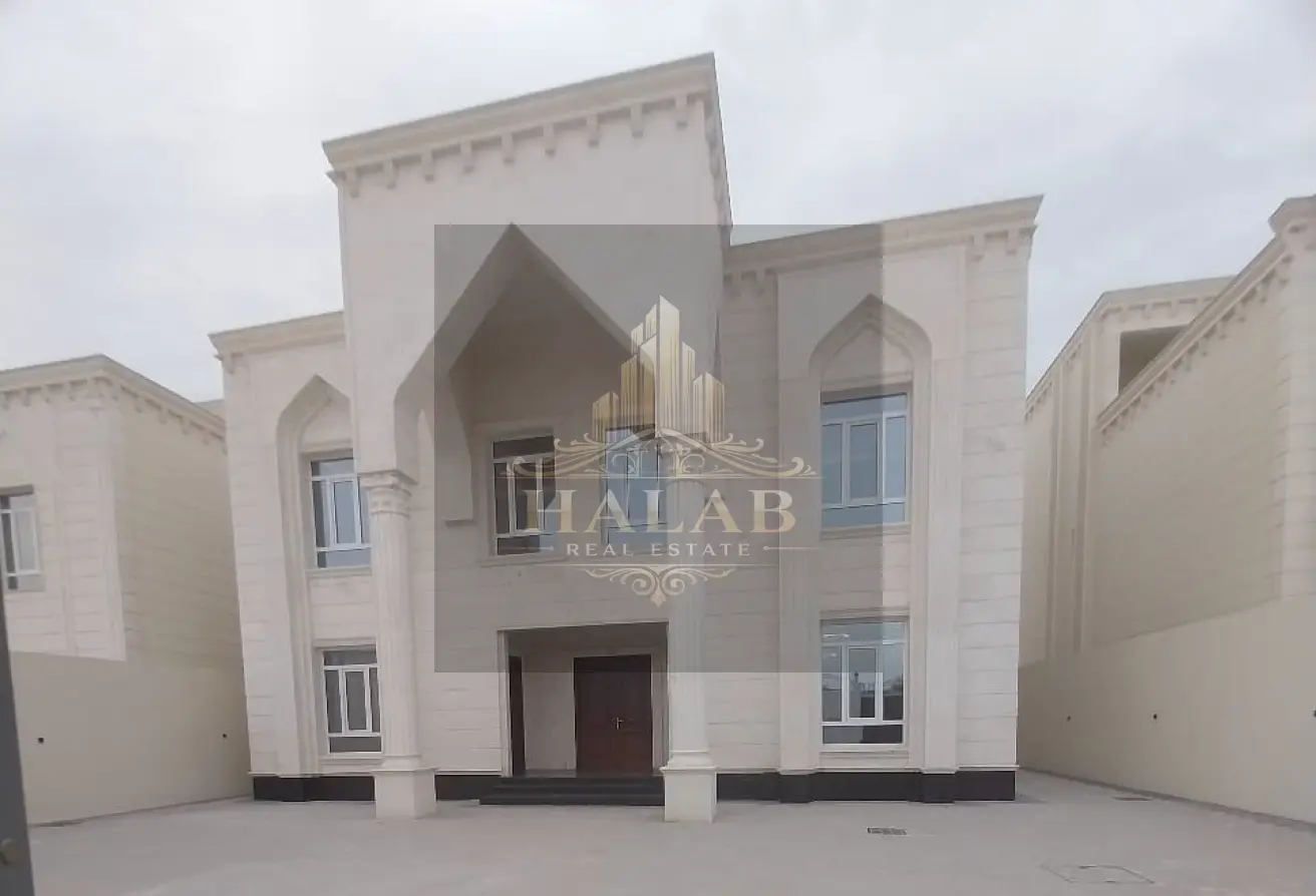 sale villa in Al Wukair New luxury independent
