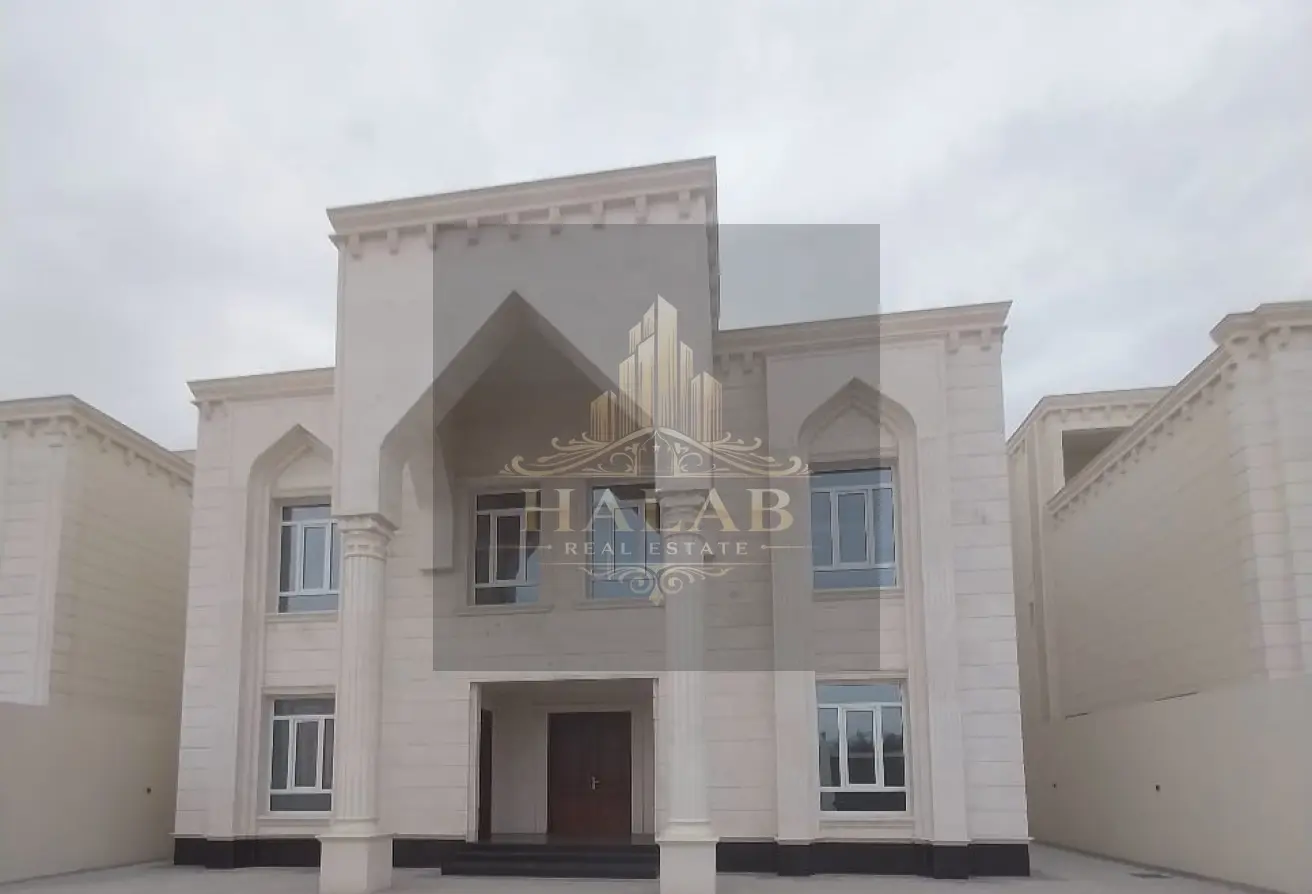 sale villa in Al Wukair New luxury independent