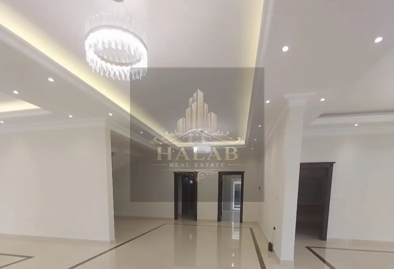 sale villa in Al Wukair New luxury independent