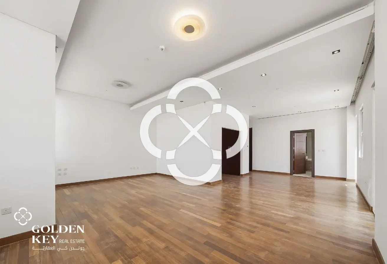 Stunning 4BR Duplex+Terrace | Bills Included
