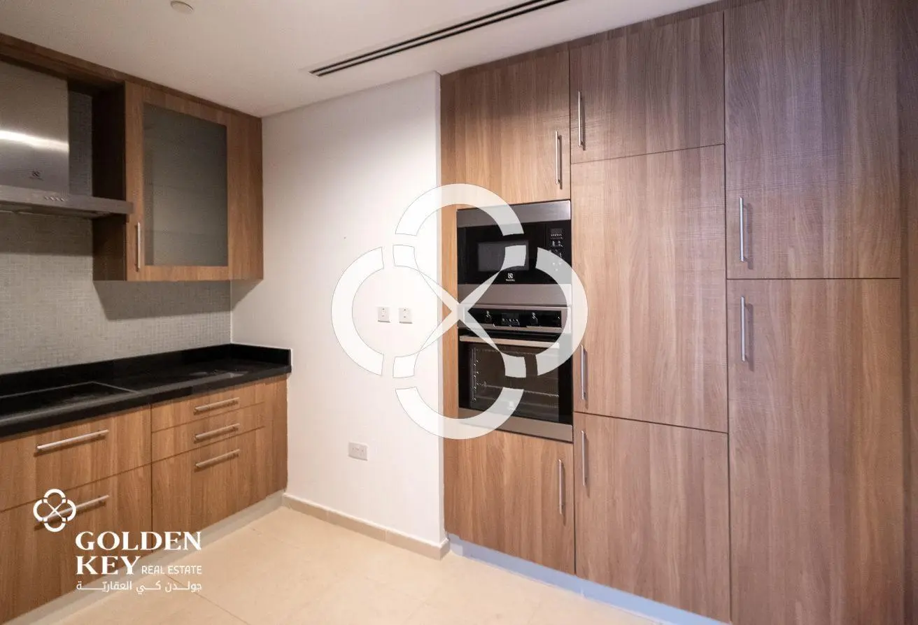 Bills Included | SF - 1BR with Balcony | Sea View