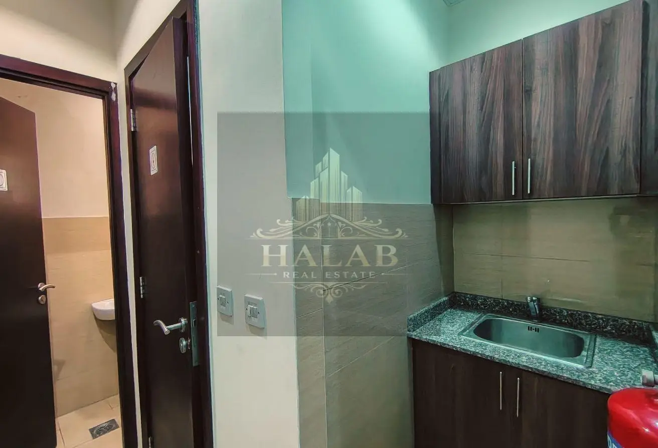 Fitted Office 30 SQM | Parking | Muntazah