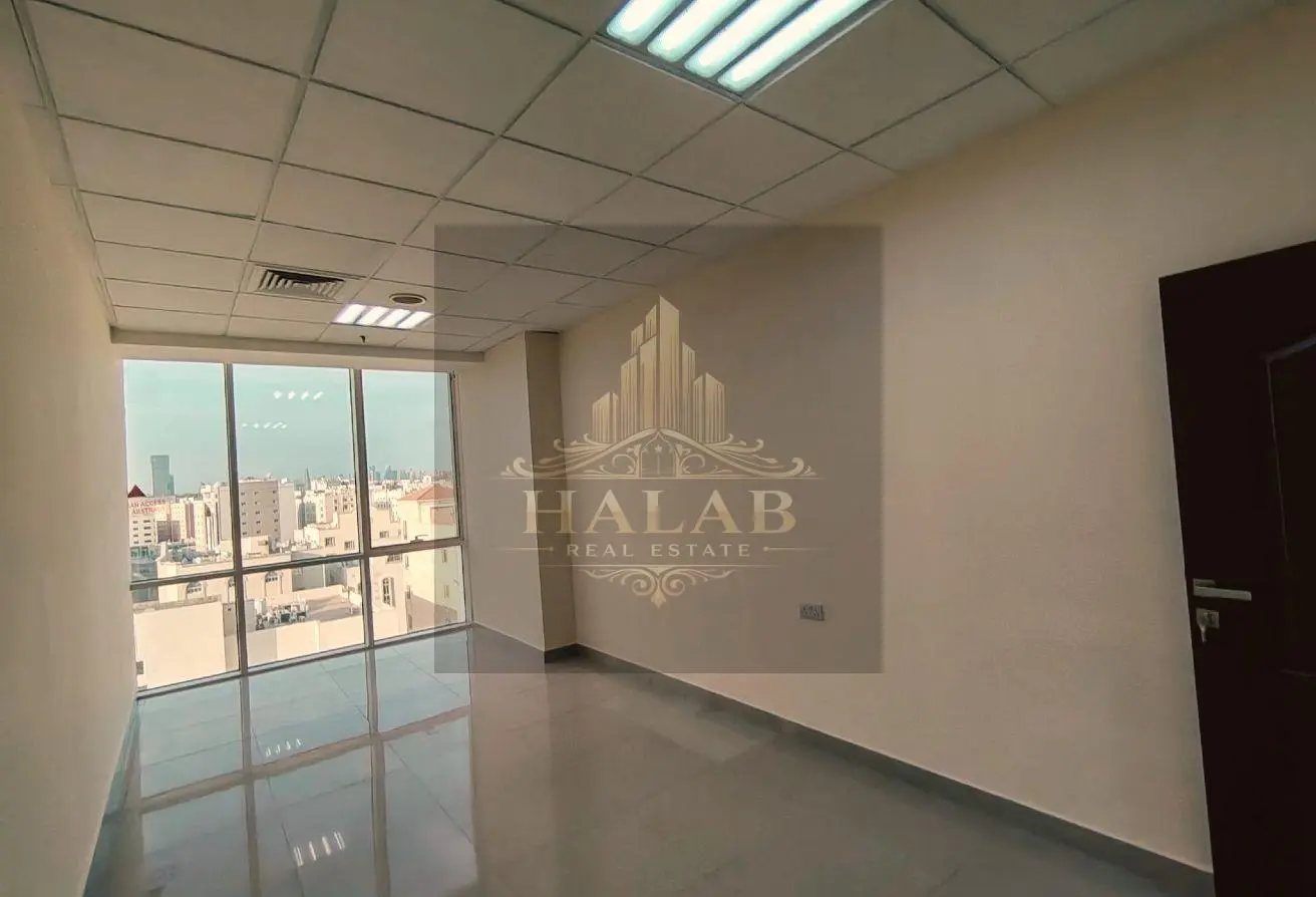 Fitted Office 30 SQM | Parking | Muntazah