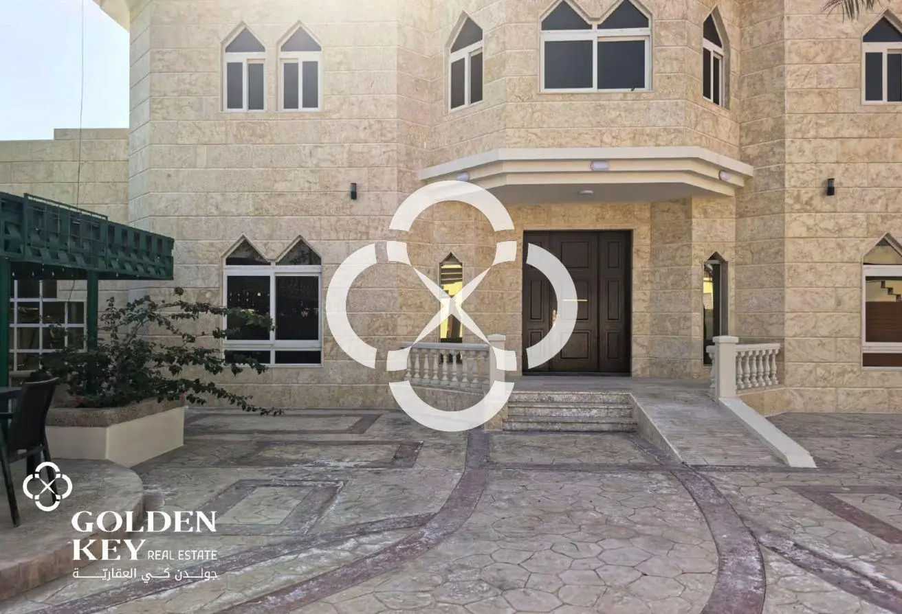 4 Master Bedroom w/ Private Pool | Al Dafna