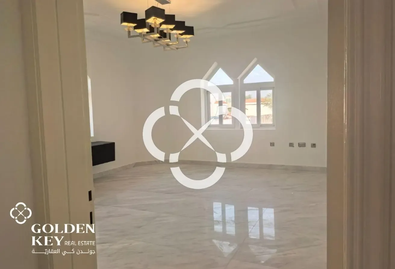4 Master Bedroom w/ Private Pool | Al Dafna