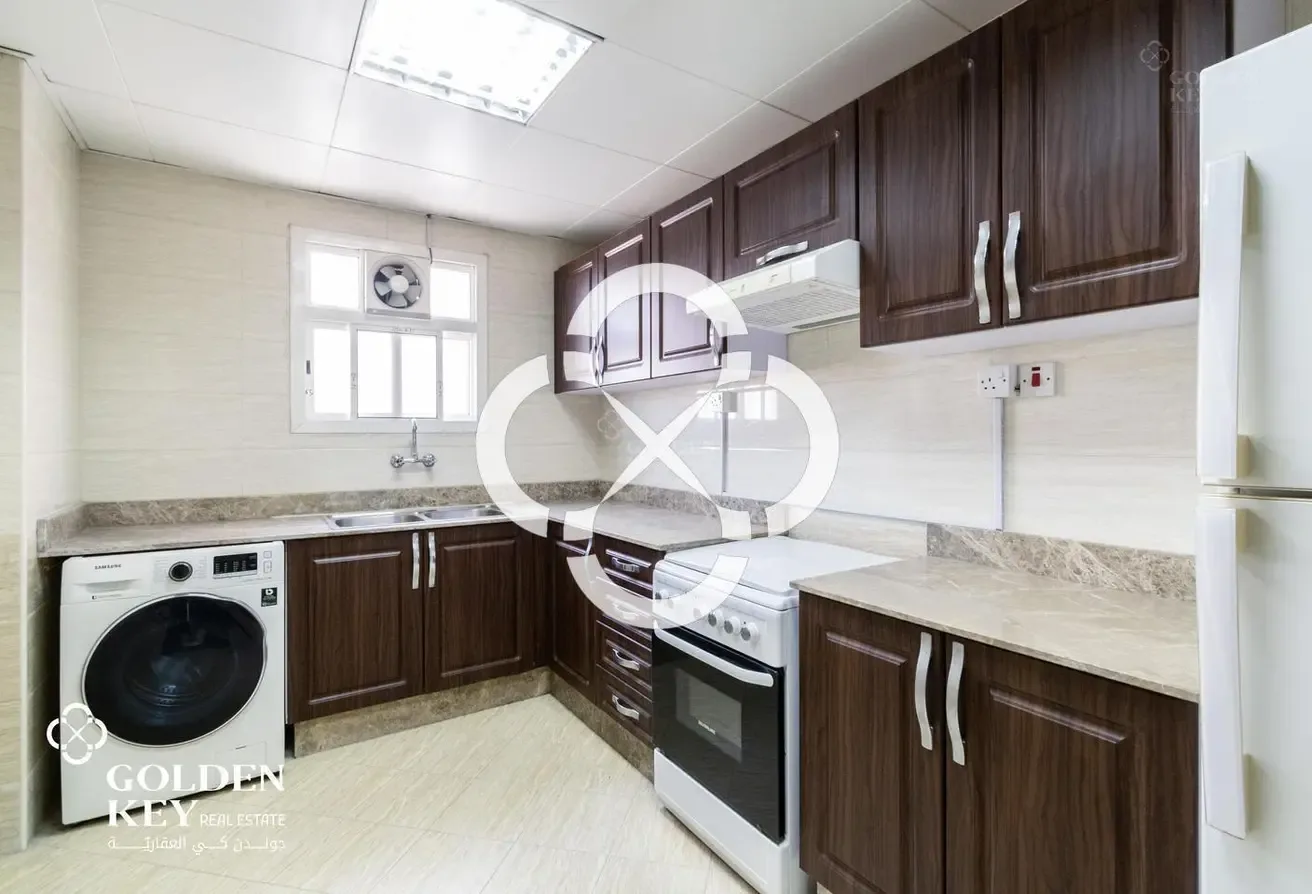 80 Units | Family Accomodation | Near Metro