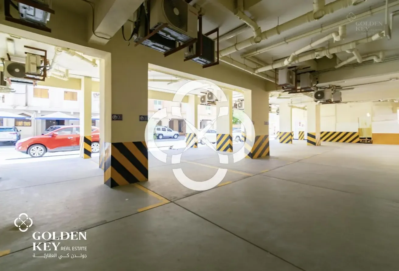 80 Units | Family Accomodation | Near Metro