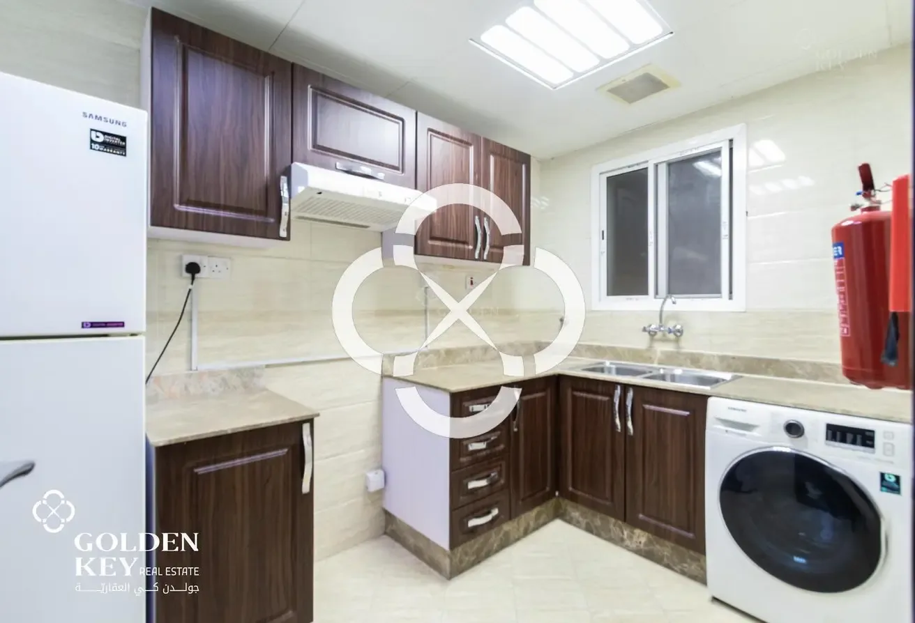 80 Units | Family Accomodation | Near Metro