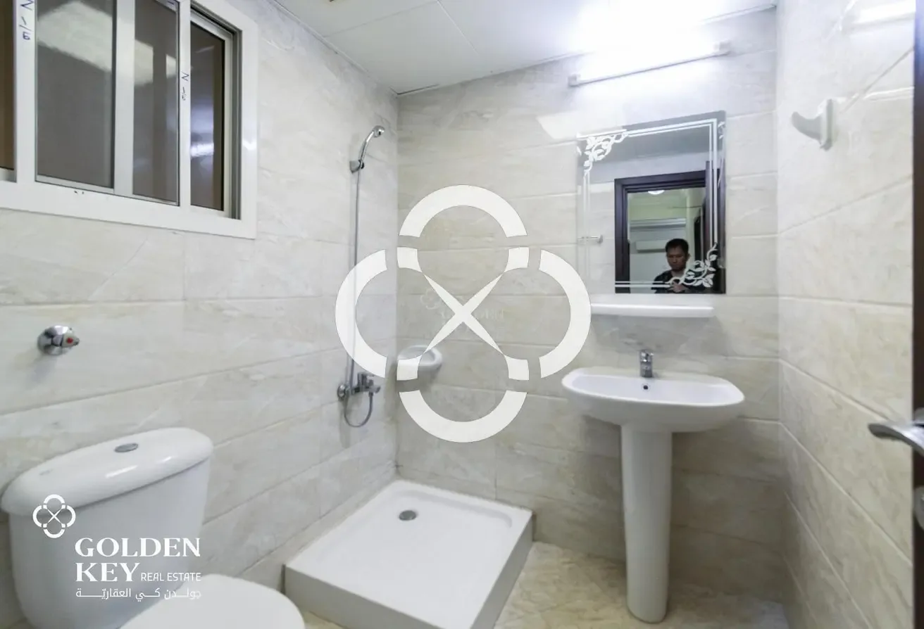 80 Units | Family Accomodation | Near Metro