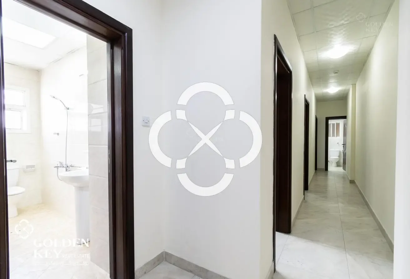 80 Units | Family Accomodation | Near Metro
