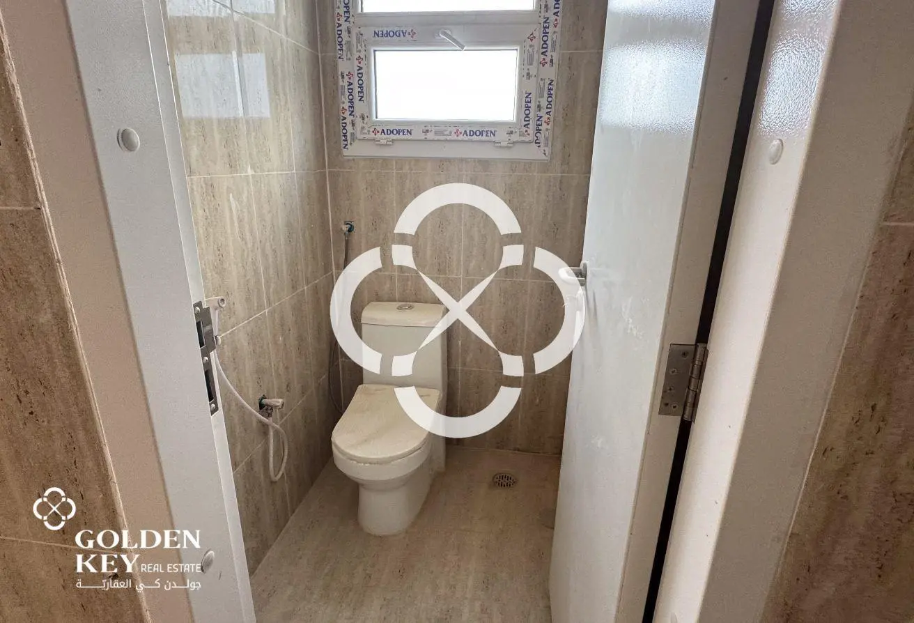 Warehouse with 11 Rooms | 350A | Birkat Al Awamer