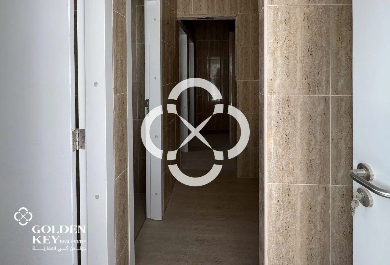 Warehouse with 11 Rooms | 350A | Birkat Al Awamer