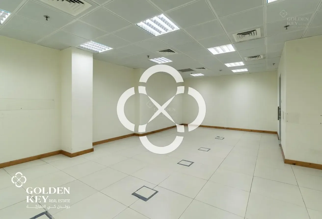 +9 Months Grace | 4 Floor Building | High Traffic