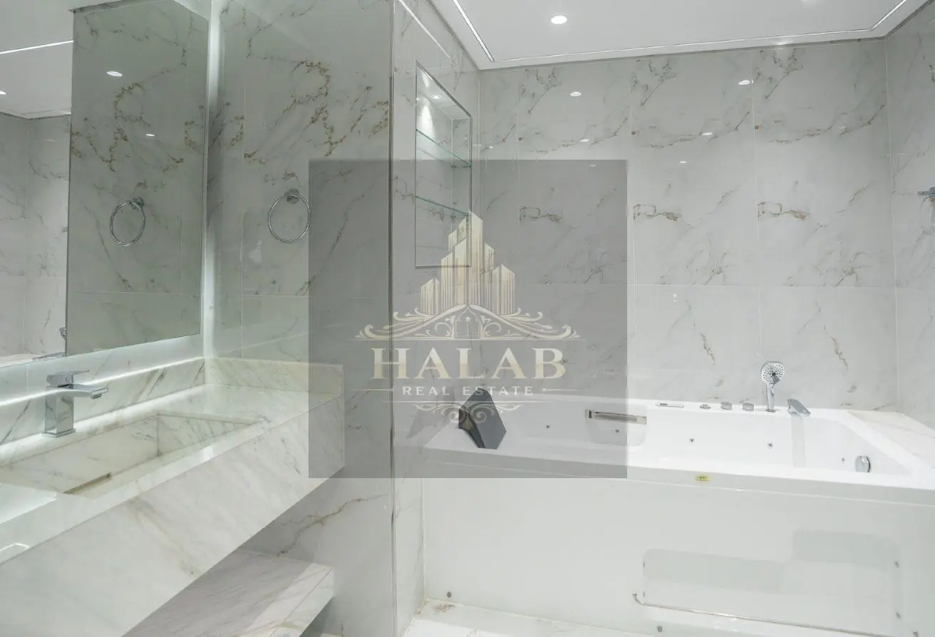 Spacious 1BR Semi-Furnished | Porto Arabia