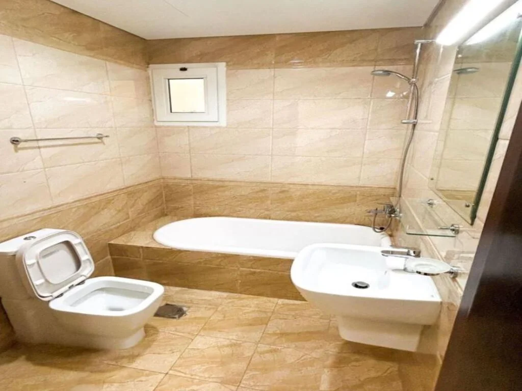 UF 1BR APT |POOL, GYM & PARKING |PRIME LOCATION