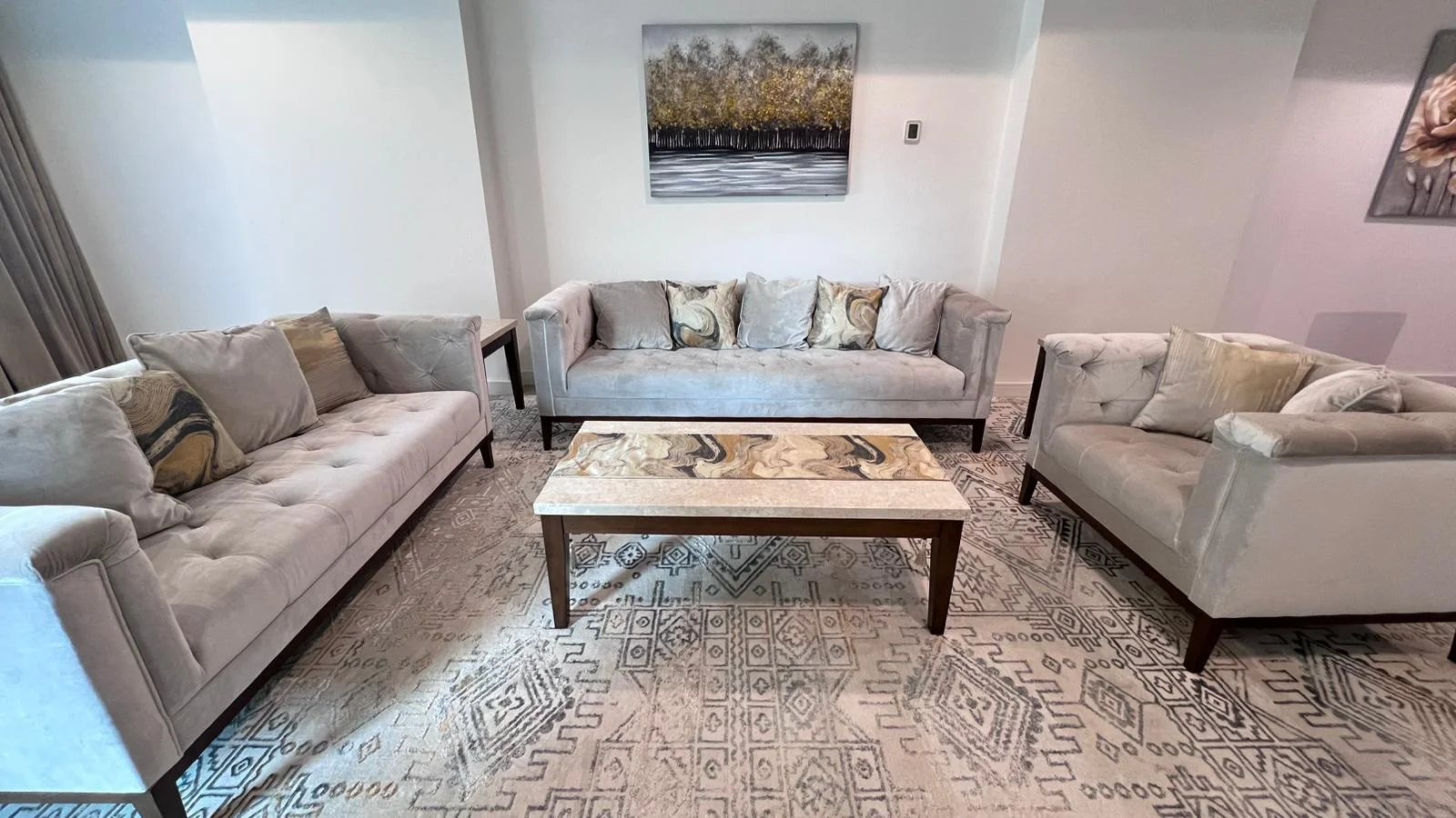 fully furnished 1BHK in Porto arbia for only 7750