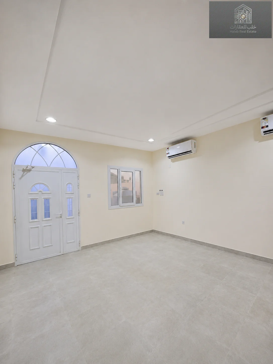 Spacious 7-Bedroom Villa with Annex in Duhail