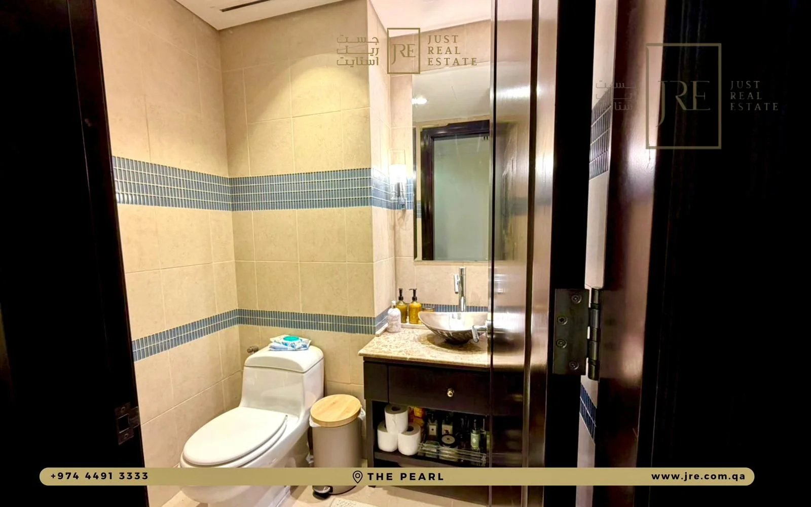 Spacious 4-Bedroom Apartment + Maid's Room in The Pearl | Semi-Furnished