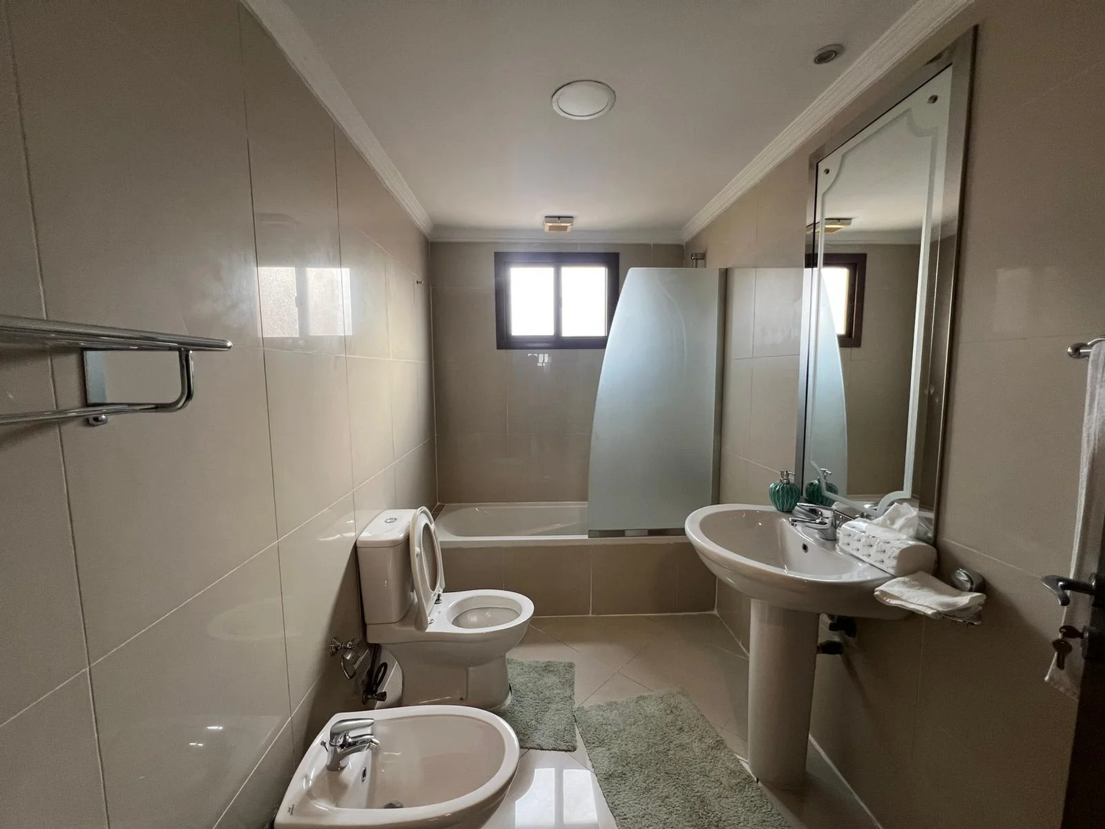 Luxury 4BHK Fully Furnished Villa in a Compound – Ain Khaled