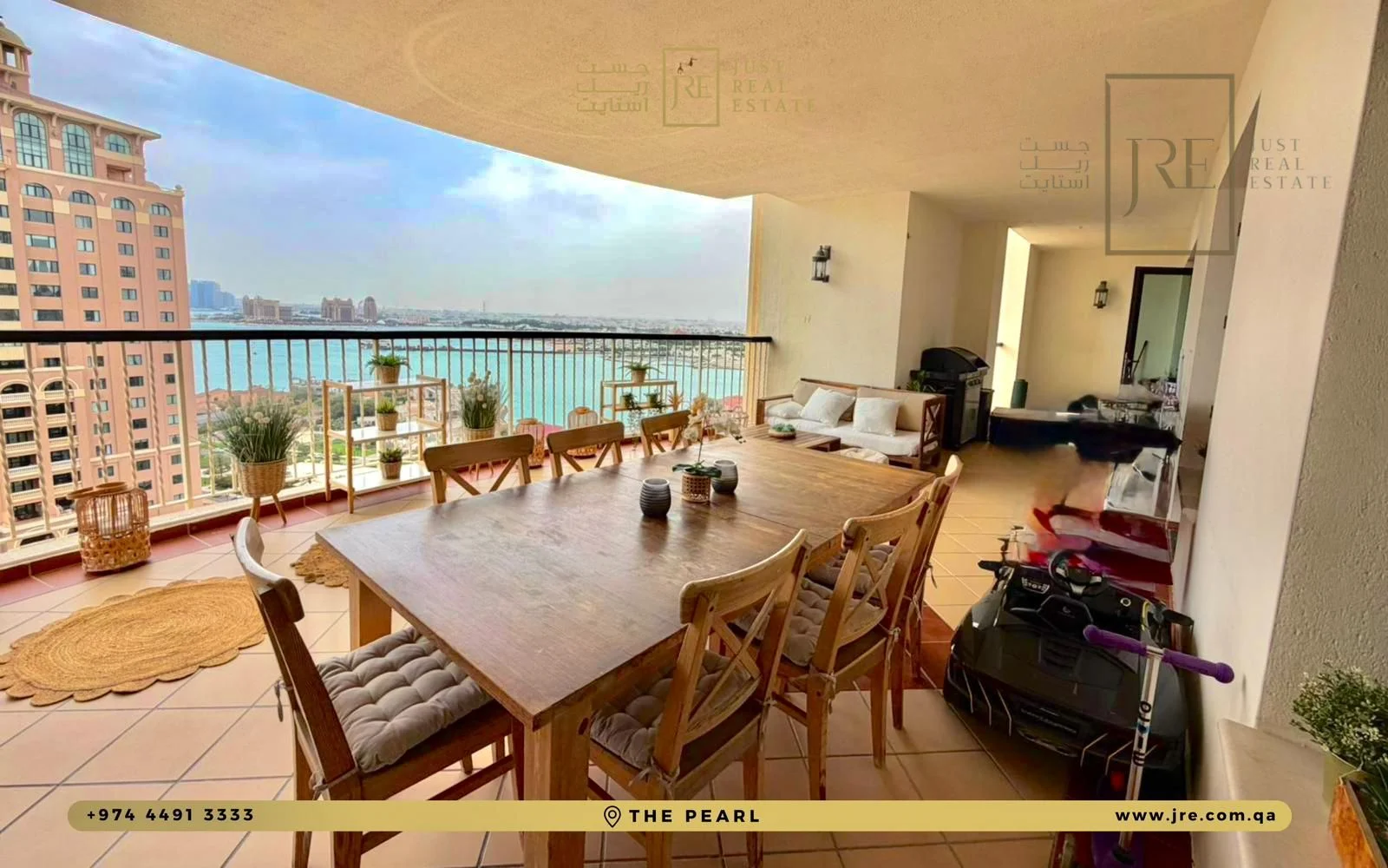 Spacious 4-Bedroom Apartment + Maid's Room in The Pearl | Semi-Furnished