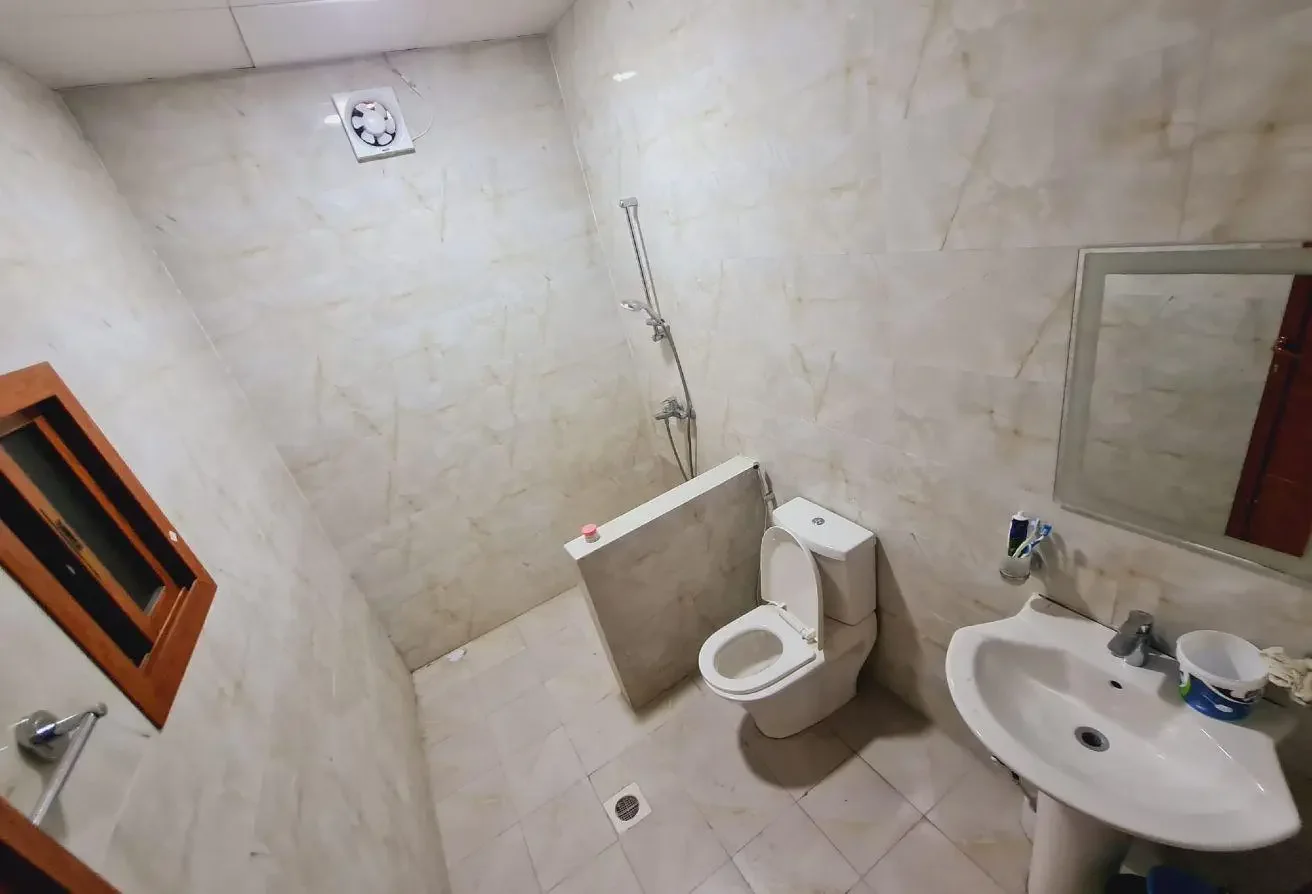 10 Bed | 10 Bath | Elevator | Luxury | Abu hamour