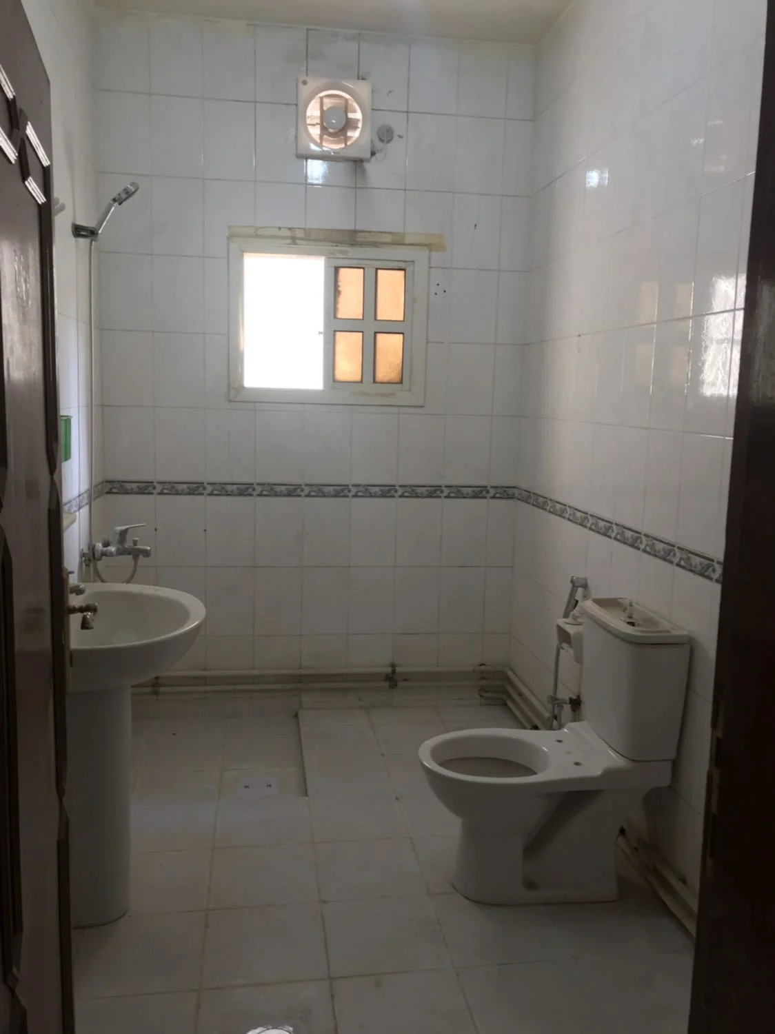Spacious 1-Bedroom Apartment in Muraikh | Split A/C Included