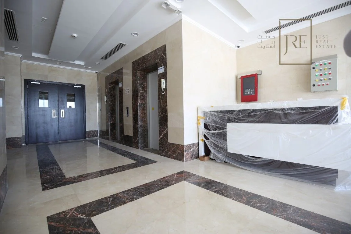 Spacious Office Space for Rent in Al Mamoura Plaza | Prime Location