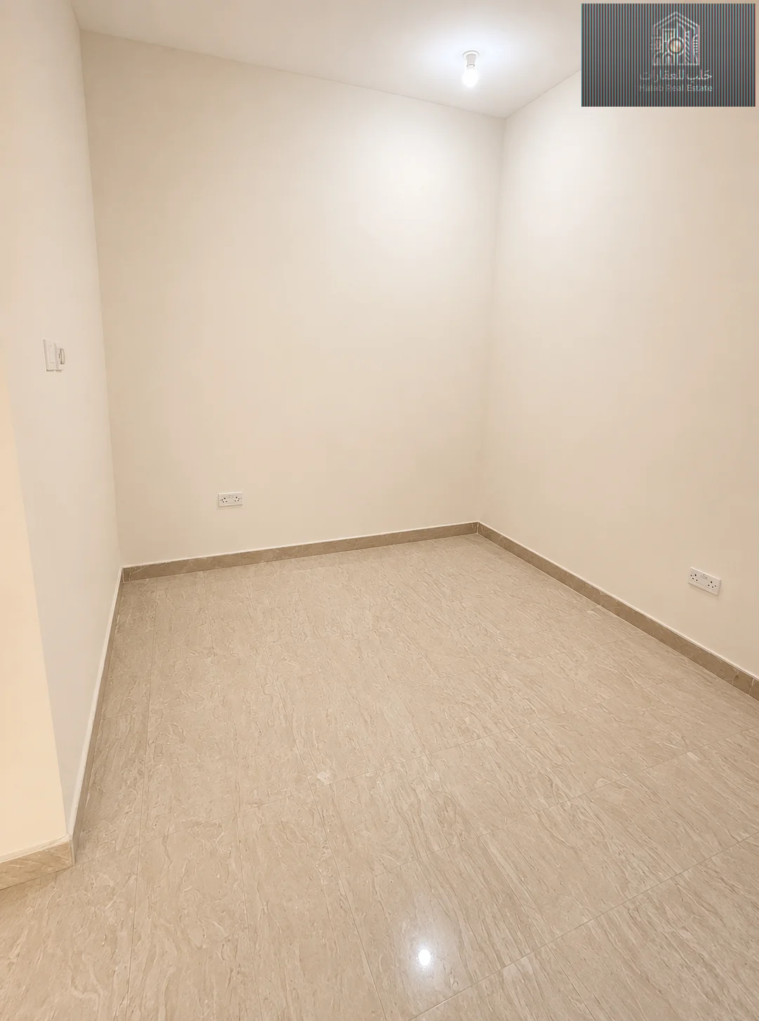Spacious 1 Bedroom Apartment on First Floor in Old Airport - view 2