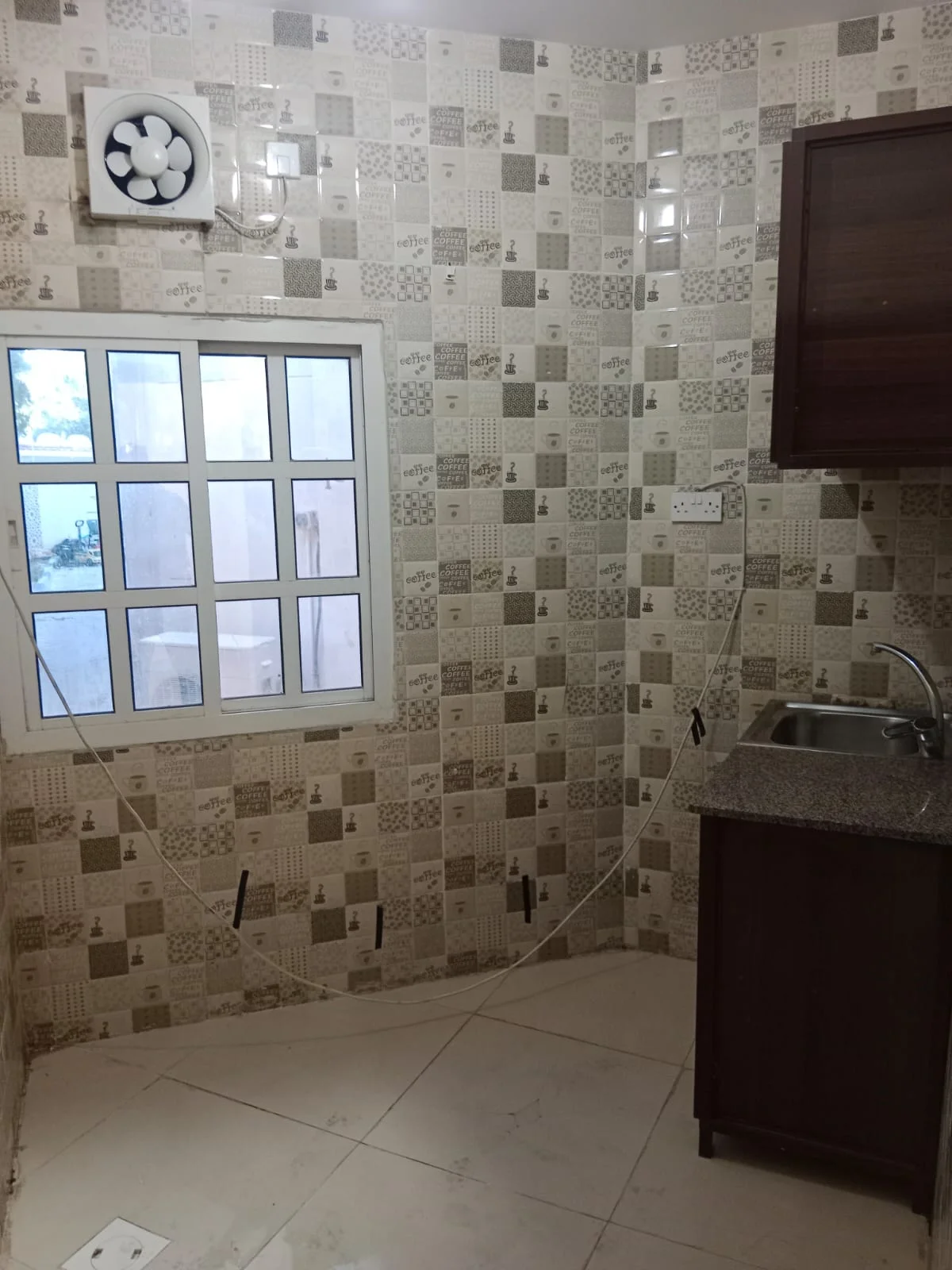 1-Bedroom Apartment for Rent in Aziziyah | 160 sqm | Split A/C Included