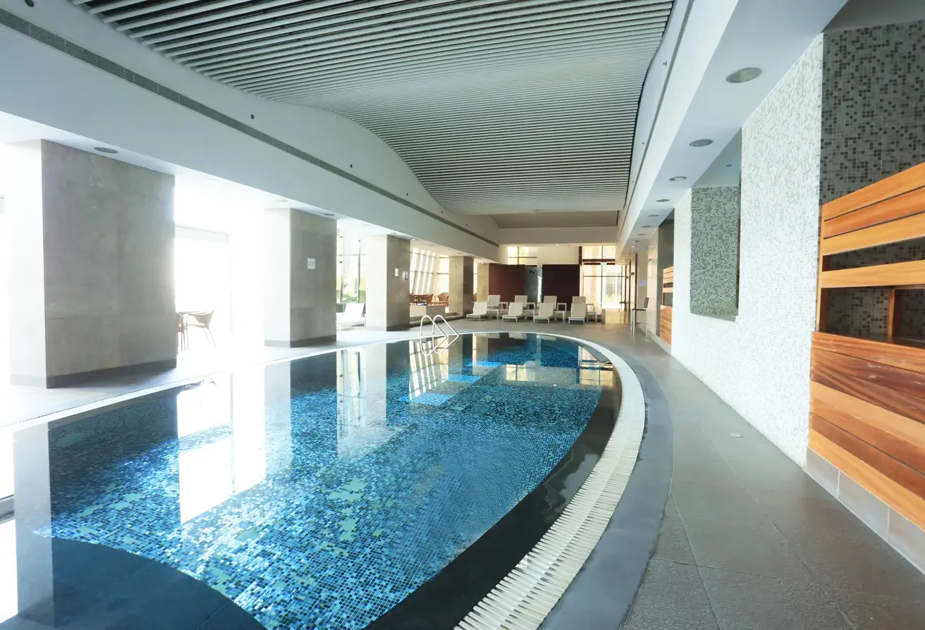 STUNNING FURNISHED 2BHK APT - WEST BAY