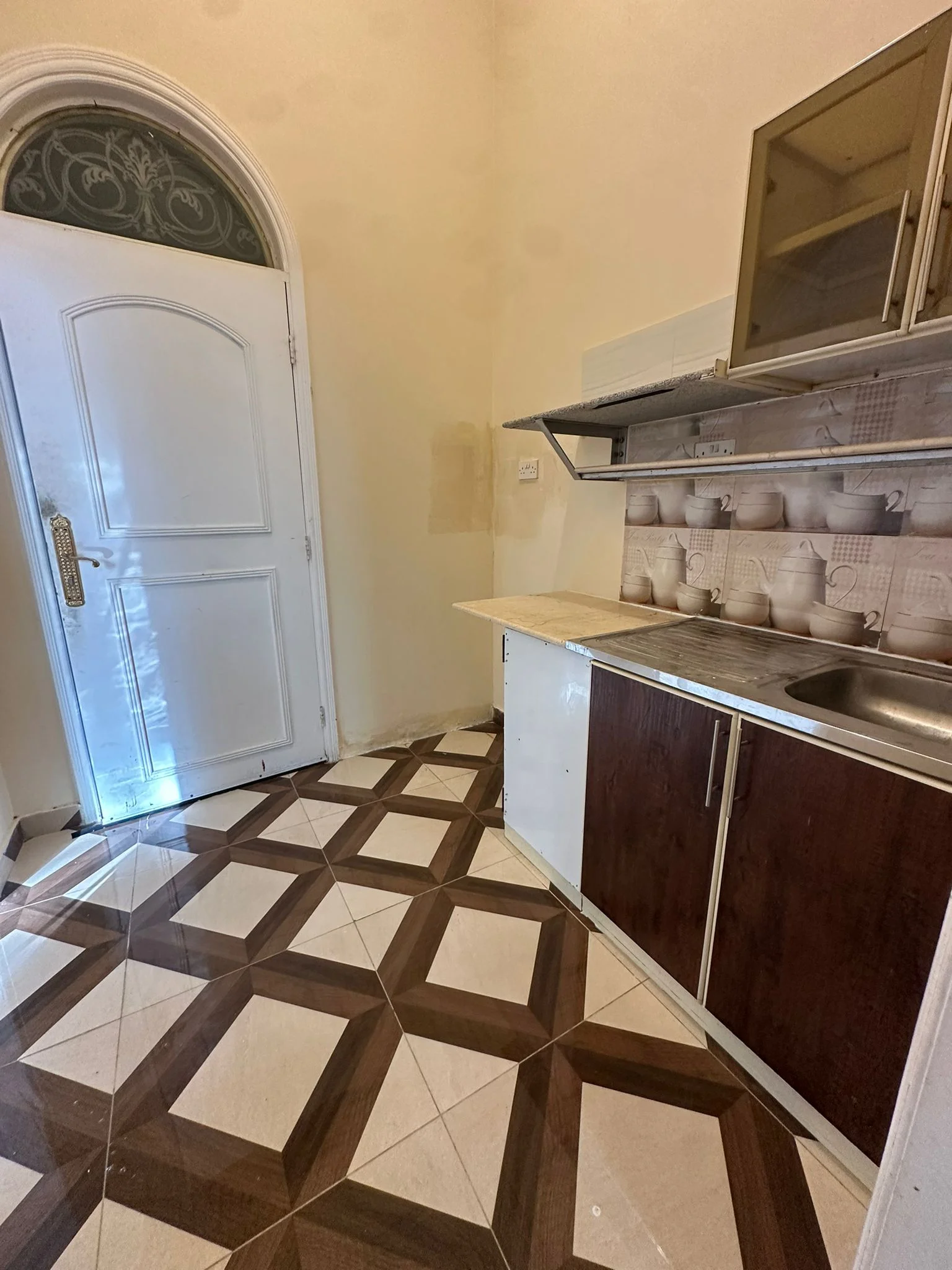 Spacious 1-Bedroom Apartment with Split A/C in Aziziyah | 80 sqm