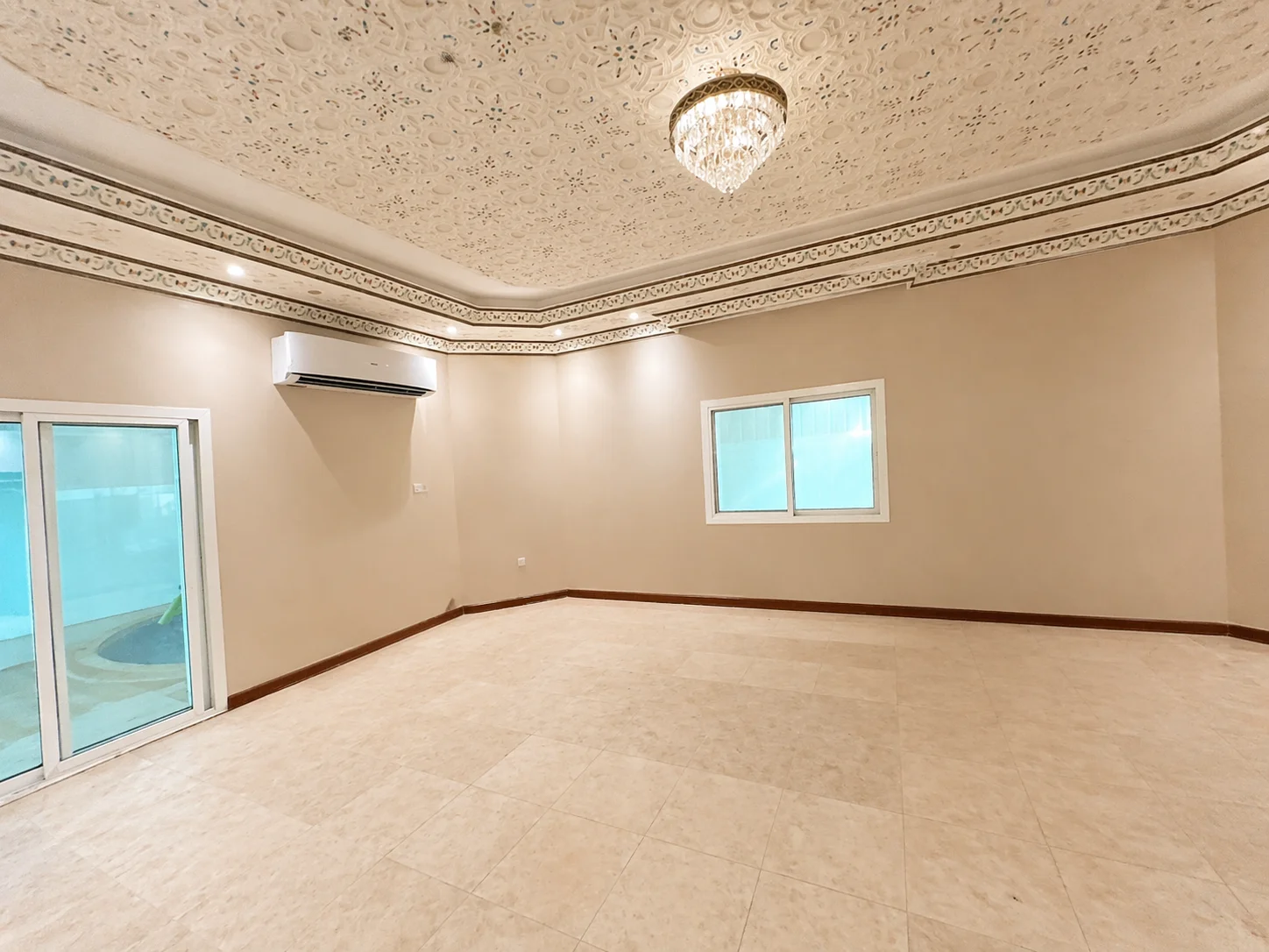 LARGE FAMILY VILLA |6BR + MAJLIS |PRIVATE POOL |
