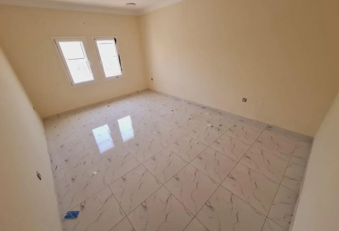 6 Bed | 5 Bath | Outhouse | QAR. 12,000 | Villa
