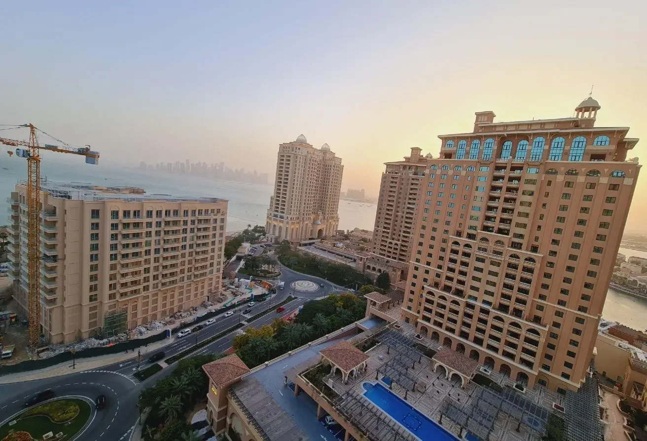 1 Bed | Semi furnished | Sea view | 7000 | Porto