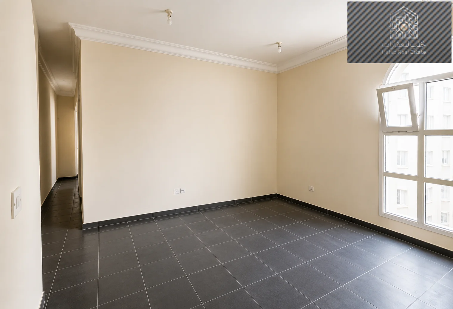 Well-located 2 bedroom unfurnished apartment in Madinat Khalifa Building 58 - view 1