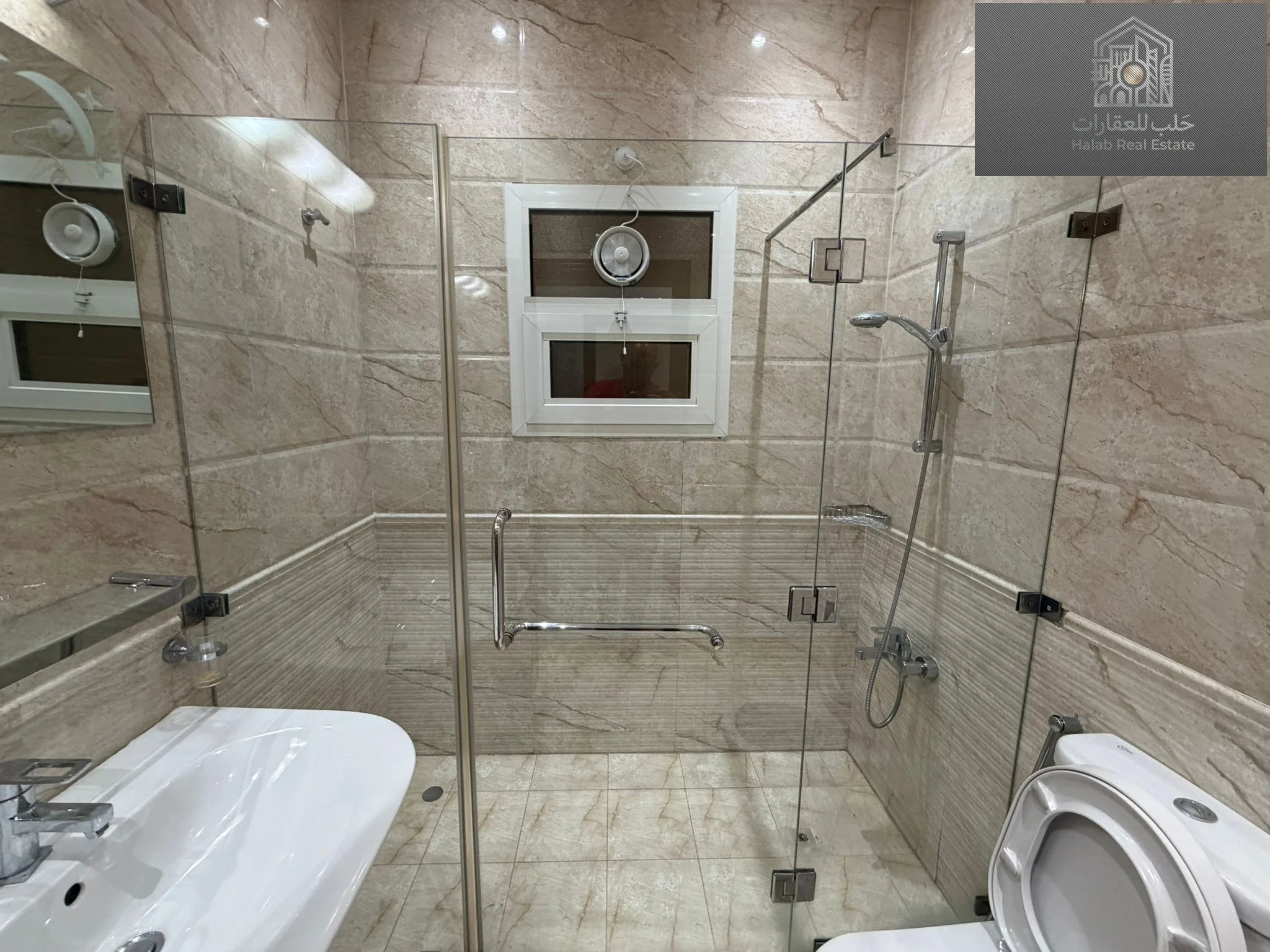 Spacious 6-Bedroom Villa for Rent in Umm Salal Ali | Large Yard